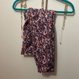 Patterned Fabletics leggings